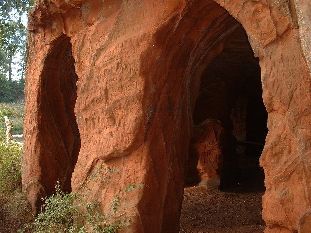 Lacys Caves
