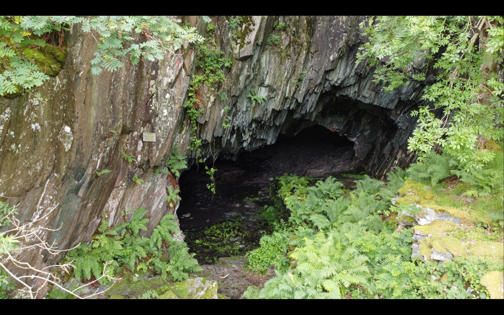 Castle Crag & Millican Daltons Cave